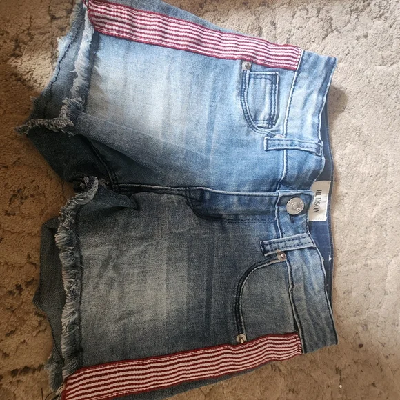 Girls Hudson Shorts - Picture 7 of 7